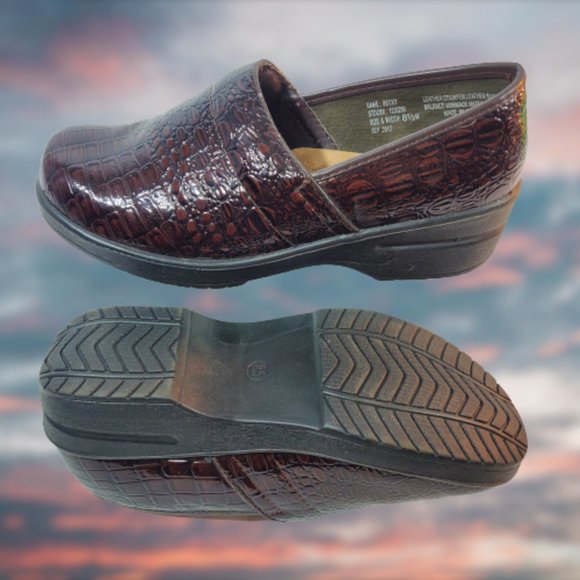 burgundy nursing shoes